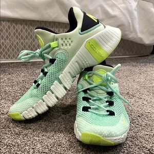 Nike Metcon Free 4 : M9 / W10.5